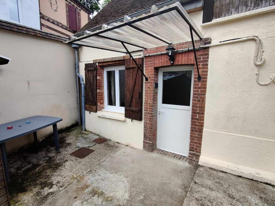 La Petite Falaise, Maison Avec Cour Dreux Centre Buitenkant foto